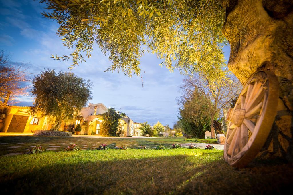 Le Querce Di Mamre Villa Manfredonia Luaran gambar